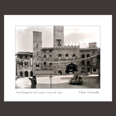historic picture san gimignano tuscany black and white 56