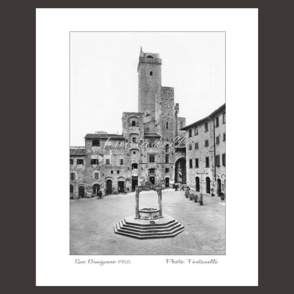 historic picture san gimignano tuscany black and white 30