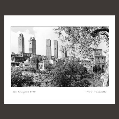 historic picture san gimignano tuscany black and white 18