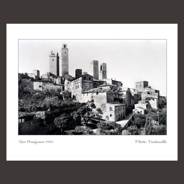 historic picture san gimignano tuscany black and white 60