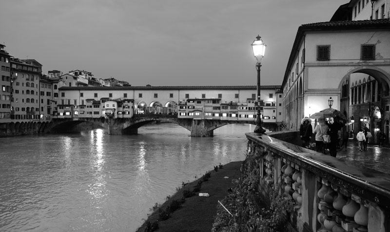 Foto-ponte-Vecchio-all’imbrunire-Autunno-2020-Firenze-Toscana