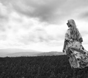 Ritratto in bianco e nero di un ospite dei nostri Tour fotografici a San Gimignano