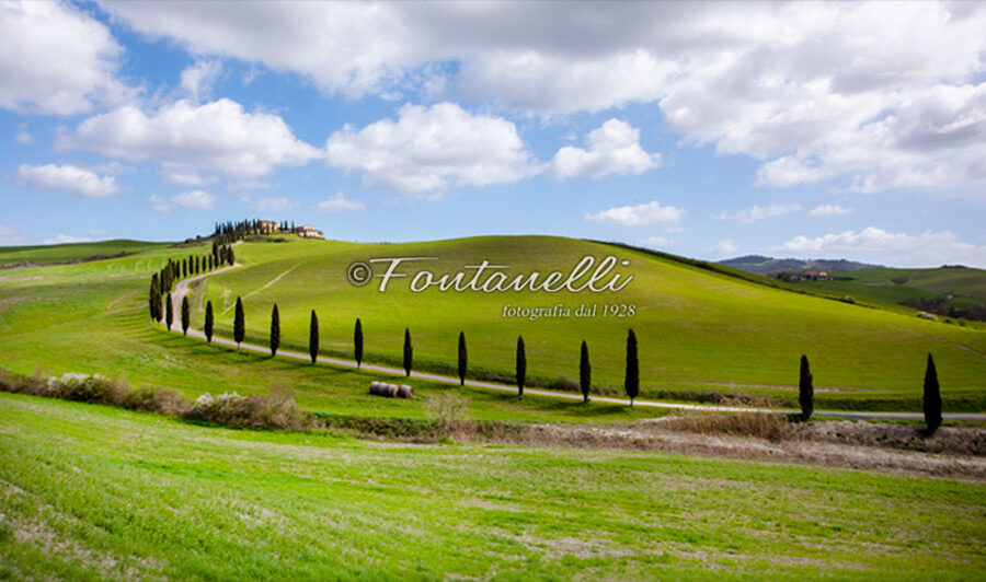 Foto panoramica campagna di Volterra, Toscana